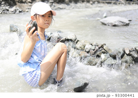 twitter 中学生 女子小学生水遊び裸 