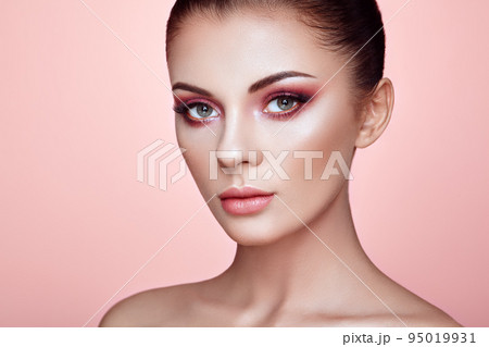 Beautiful fancy makeup up close - Stock Photo [31022634] - PIXTA