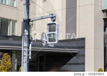 吊り下げ式信号機の写真素材 - PIXTA