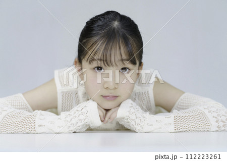 低学年ジュニアアイドル ジュニアアイドルの写真素材 - PIXTA