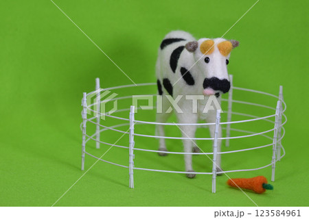 確認用 羊毛フェルト 牛とニンジン 確認用 羊毛フェルト 牛とニンジン