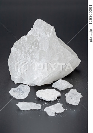 ミョウバン 結晶 科学 理科の写真素材 - PIXTA