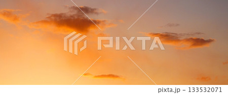 赤とんぼ 夕方の写真素材 - PIXTA